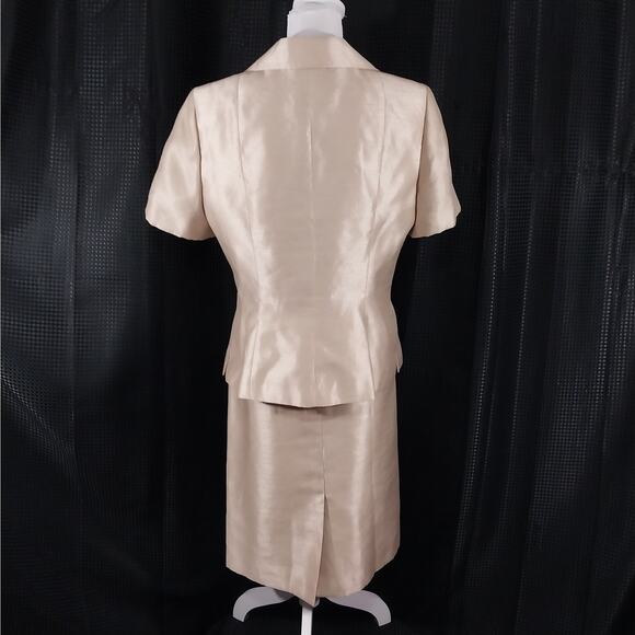 LE SUIT! SPUN GOLD RAW SATIN LOOK SHORT SLEEVED SKIRT & JACKET SUIT! SZ 14 - Picture 5 of 9
